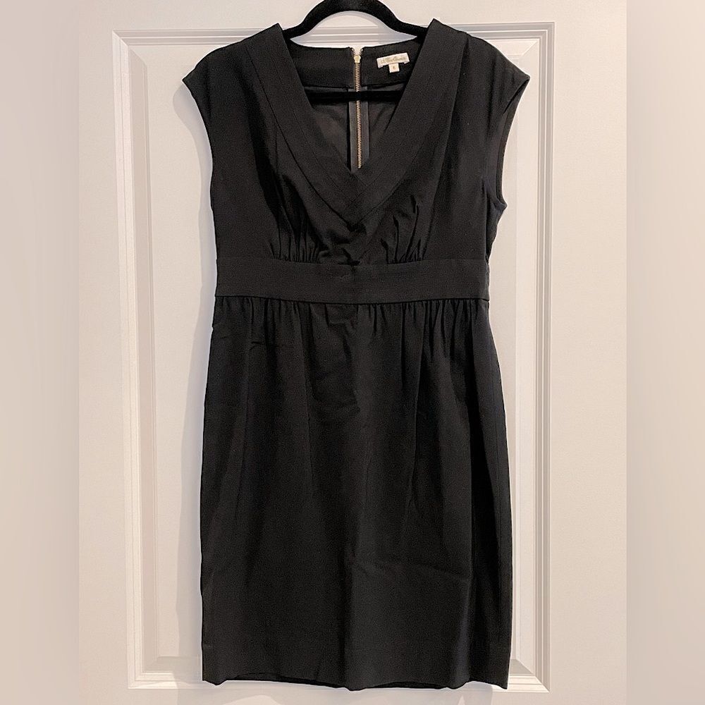 EUC SHOSHANNA V-neck Black Mini Dress Sz 8